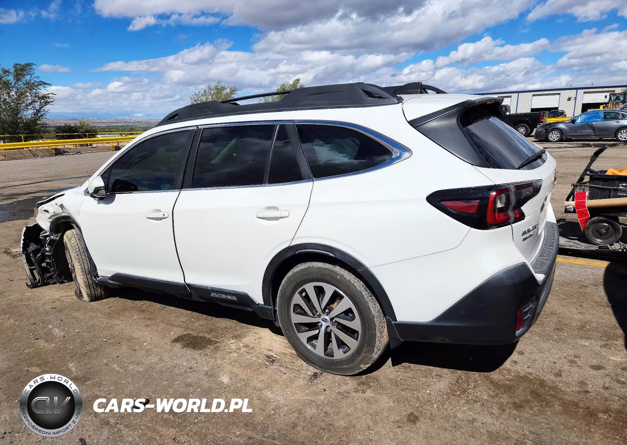 2020 Subaru Outback Premium VIN:4S4BTAEC1L3182945 - 2