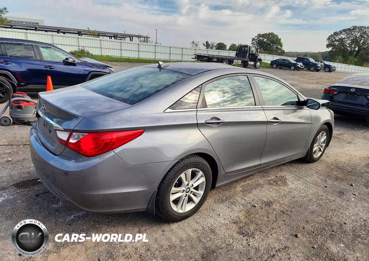 2013 Hyundai Sonata Gls VIN:5NPEB4AC5DH644716 - 3
