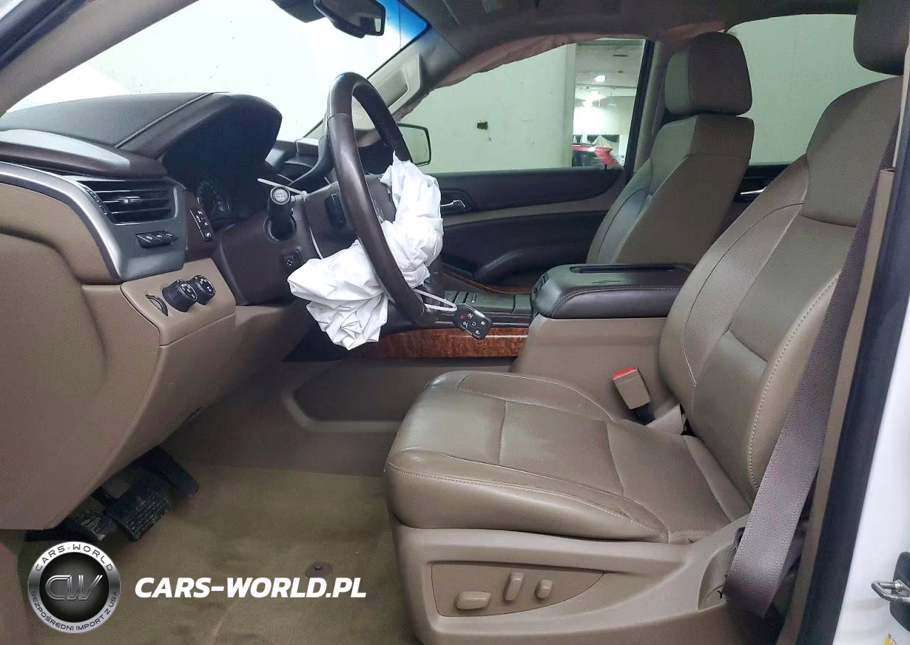 2018 Chevrolet Suburban K1500 Premier VIN:1GNSKJKC1JR303776 - 7