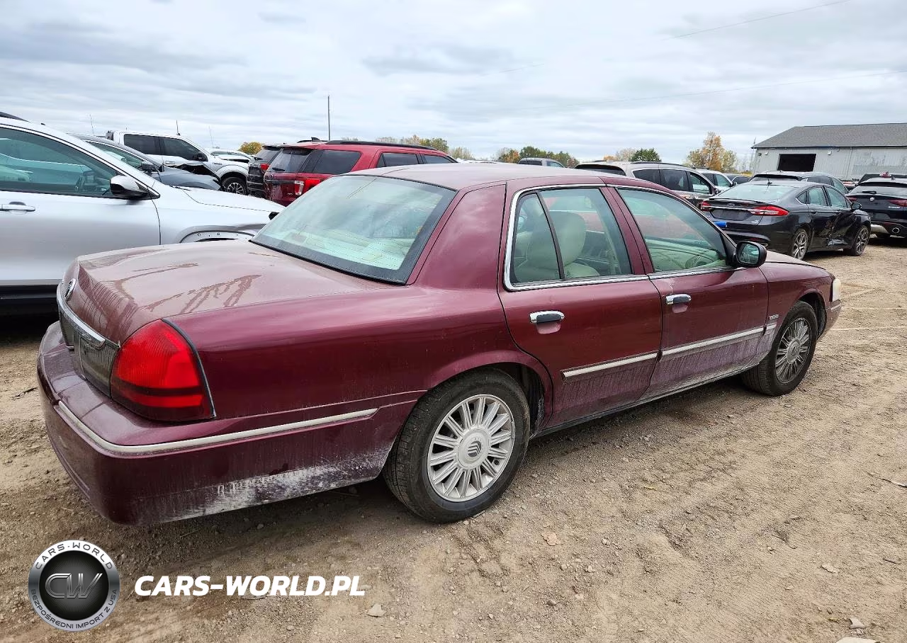 2011 Mercury Grand Marquis Ls VIN:2MEBM7FV6BX603353 - 3