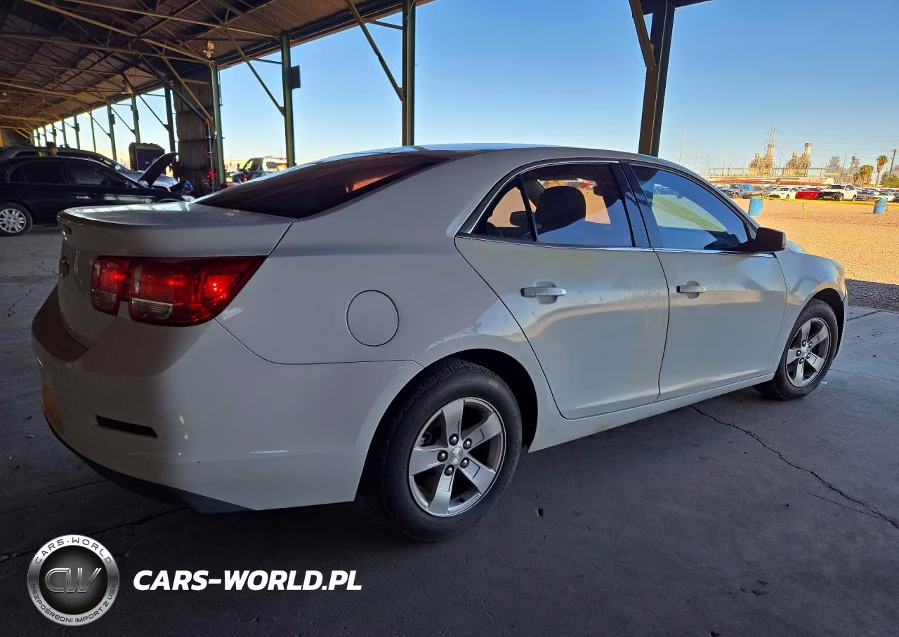 2013 Chevrolet Malibu 1Lt VIN:1G11C5SA1DF275886 - 3