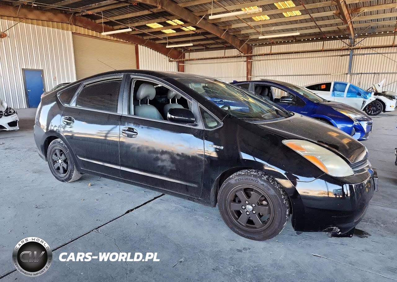2008 Toyota Prius Base VIN:JTDKB20U183453751 - 4
