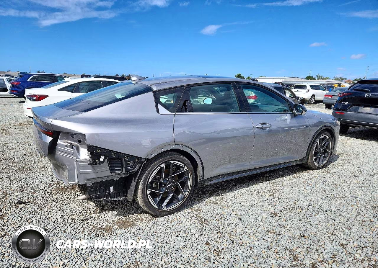 2025 Kia K4 Gt Line VIN:3KPFW4DE4SE142190 - 3