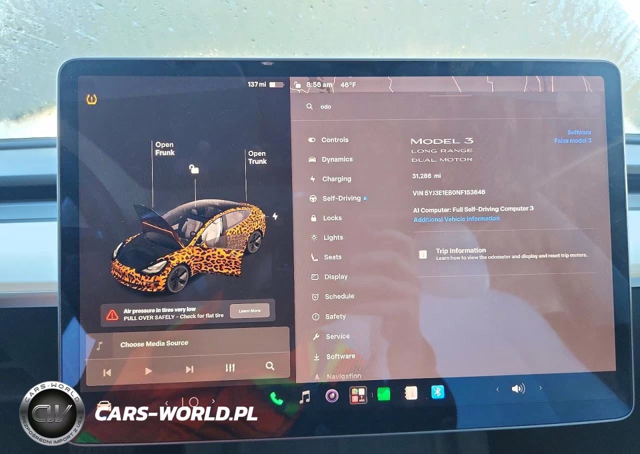 2022 Tesla Model 3 VIN:5YJ3E1EB0NF153646 - 9