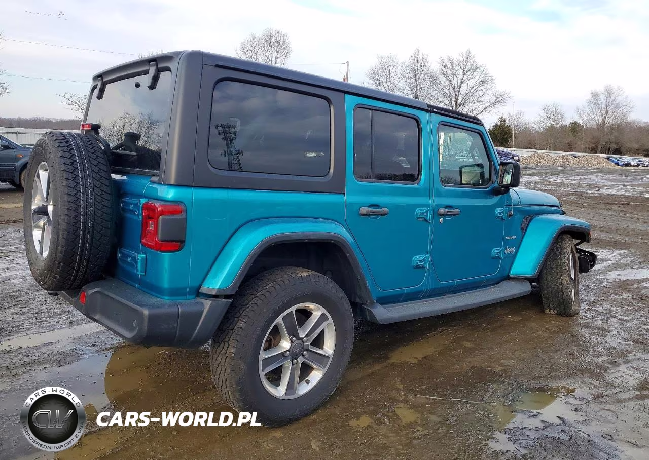 2019 Jeep Wrangler Unlimited Sahara VIN:1C4HJXEN1KW684103 - 3