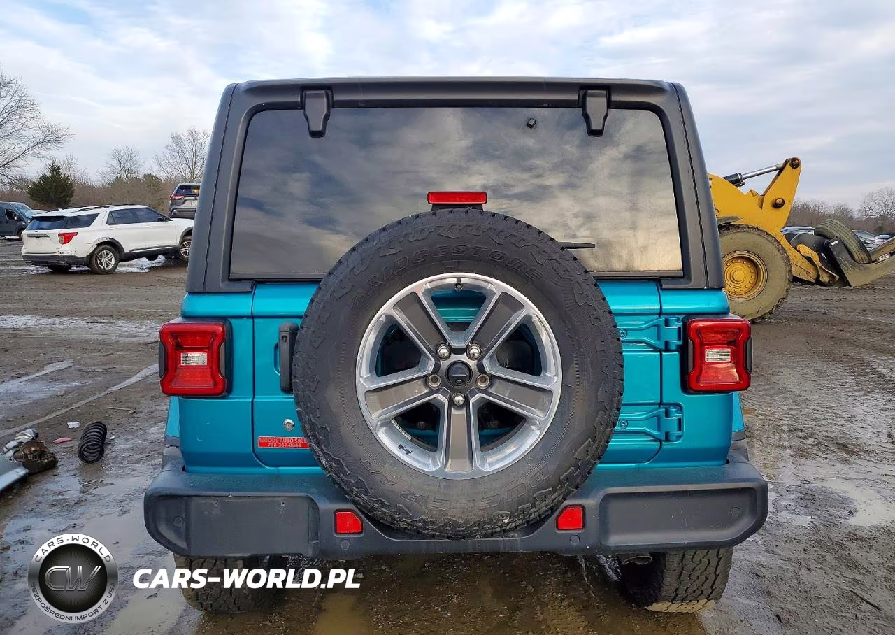 2019 Jeep Wrangler Unlimited Sahara VIN:1C4HJXEN1KW684103 - 6