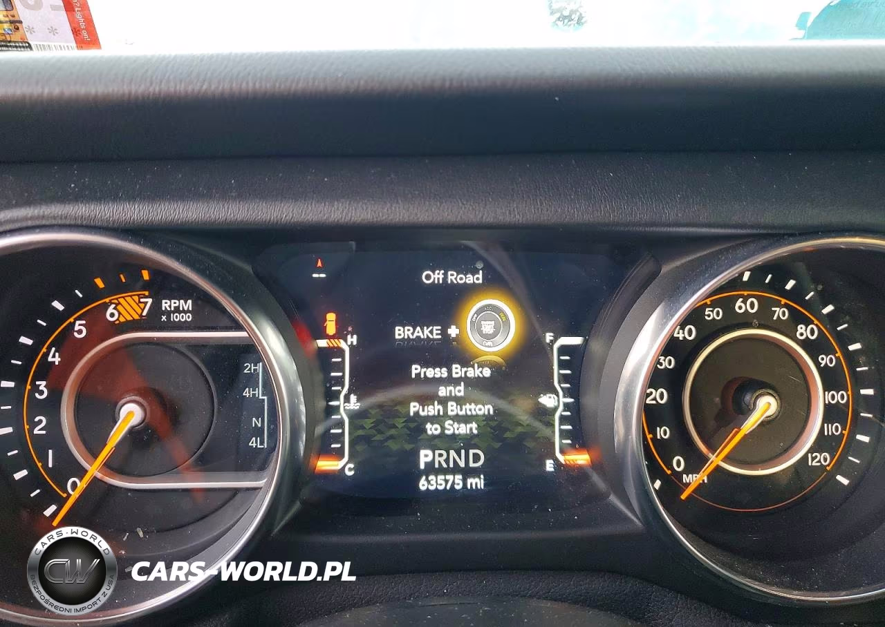 2019 Jeep Wrangler Unlimited Sahara VIN:1C4HJXEN1KW684103 - 9