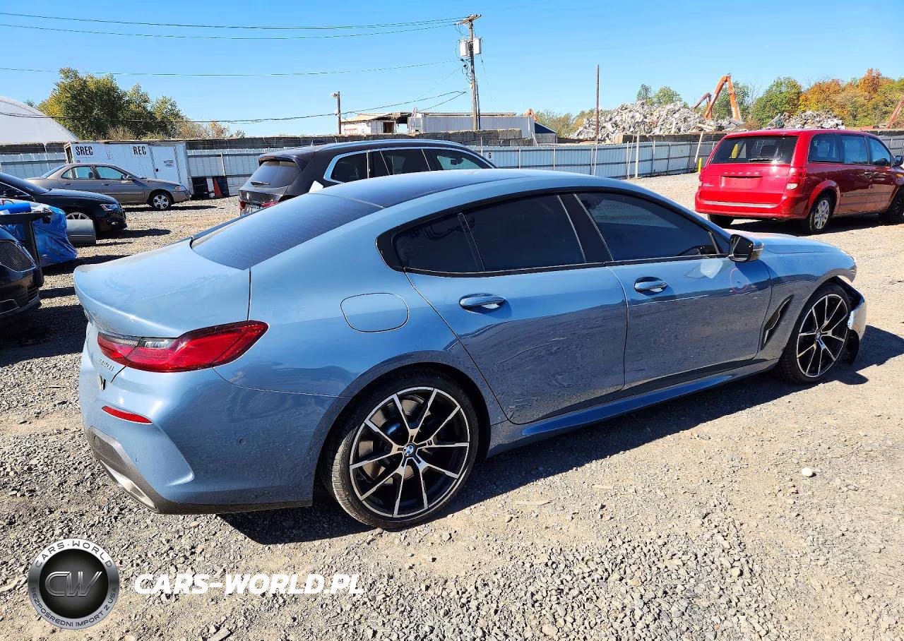 2022 BMW 840Xi VIN:WBAGV4C01NCK00679 - 3