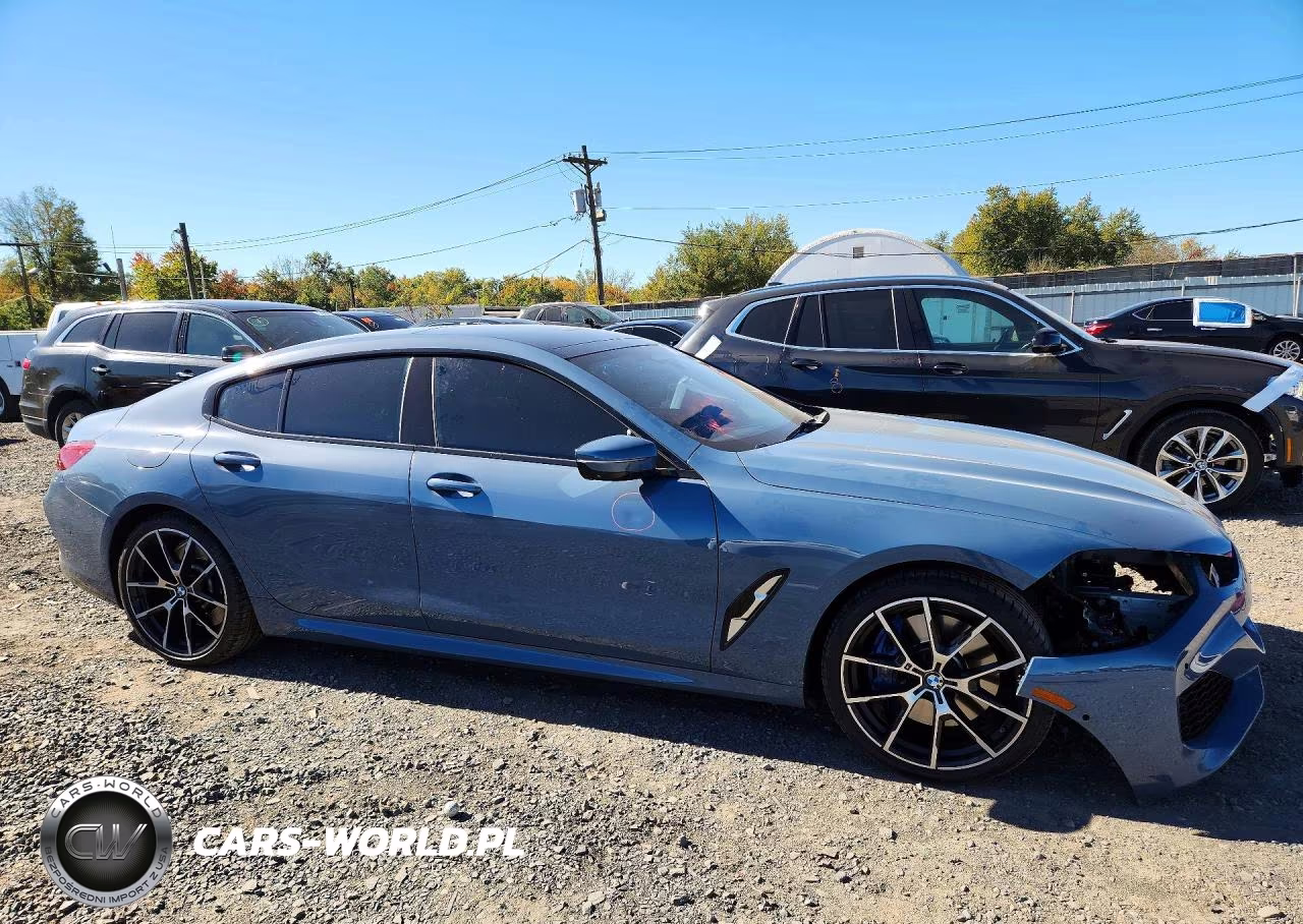 2022 BMW 840Xi VIN:WBAGV4C01NCK00679 - 4