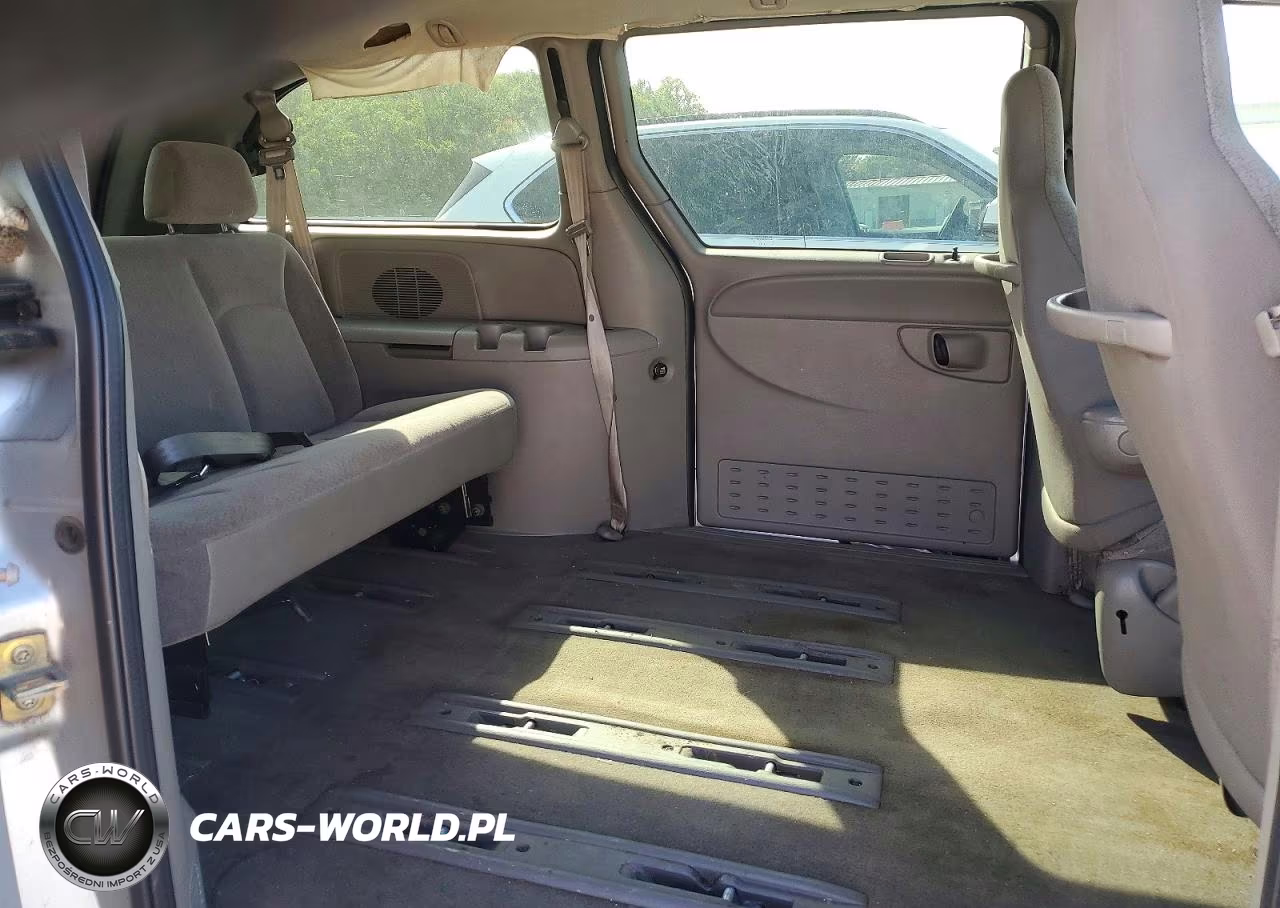 2003 Chrysler Town & Country VIN:2C4GP24333R248893 - 11