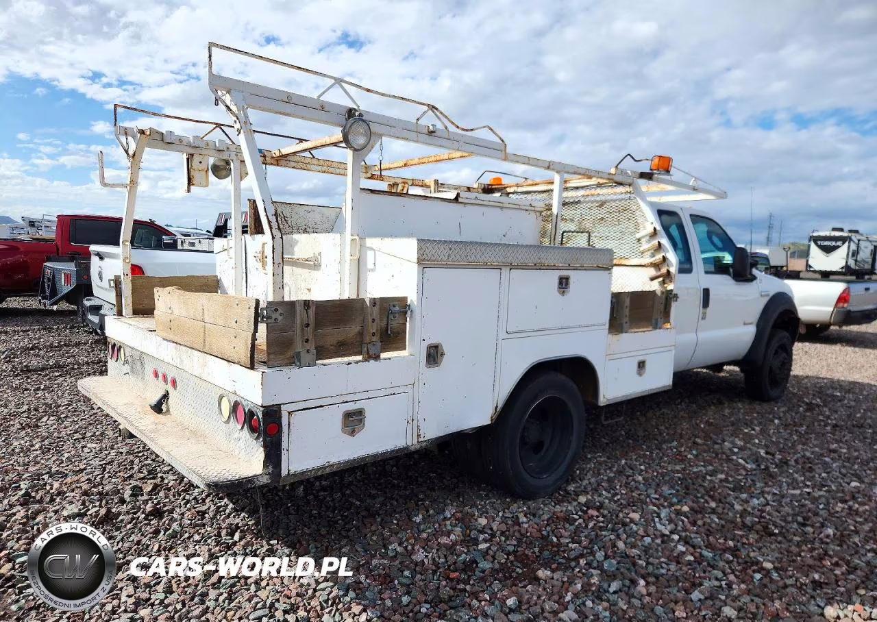 2006 Ford F550 Super Duty VIN:1FDAX56P26EC52602 - 3