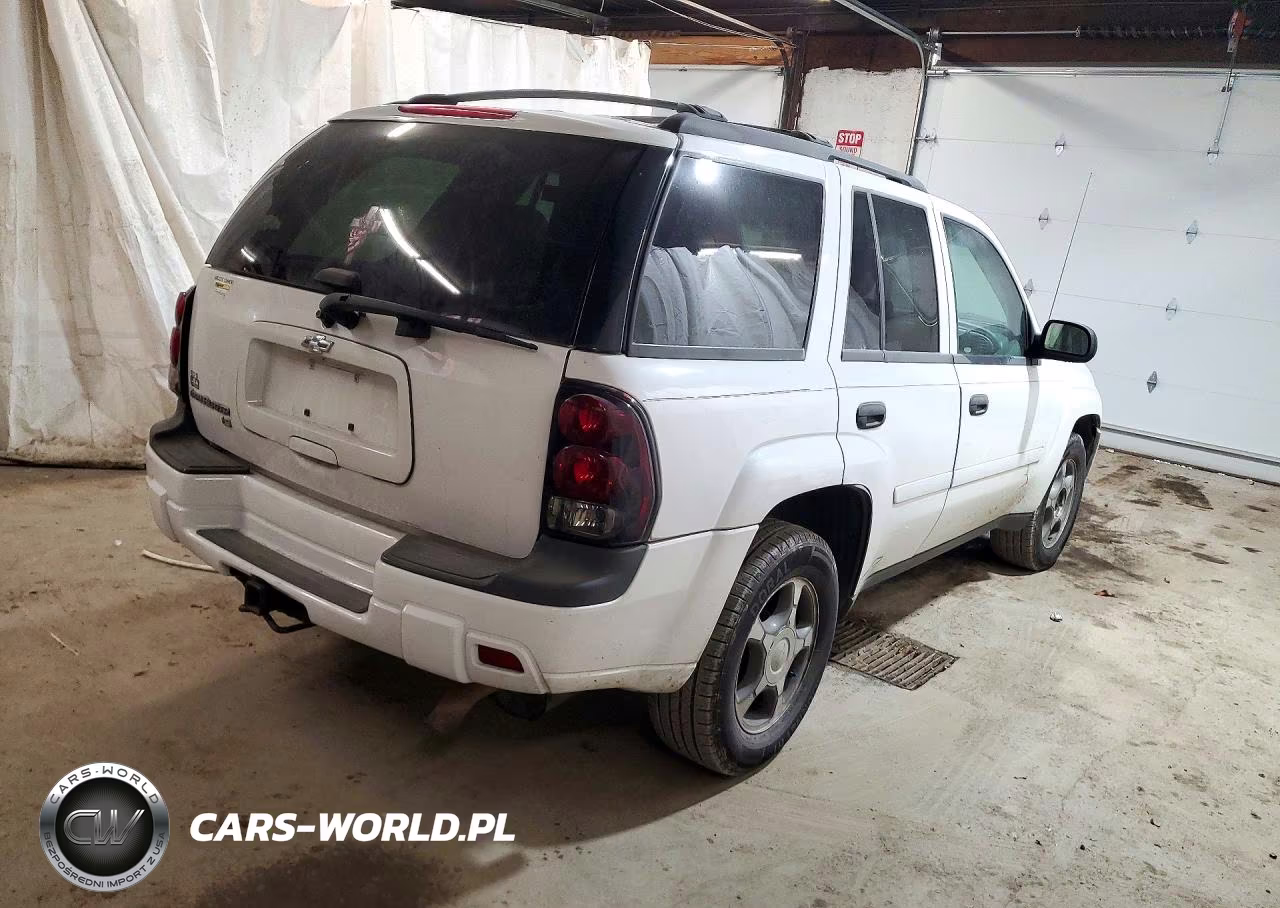 2007 Chevrolet Trailblazer Ls VIN:1GNDT13S672184667 - 3
