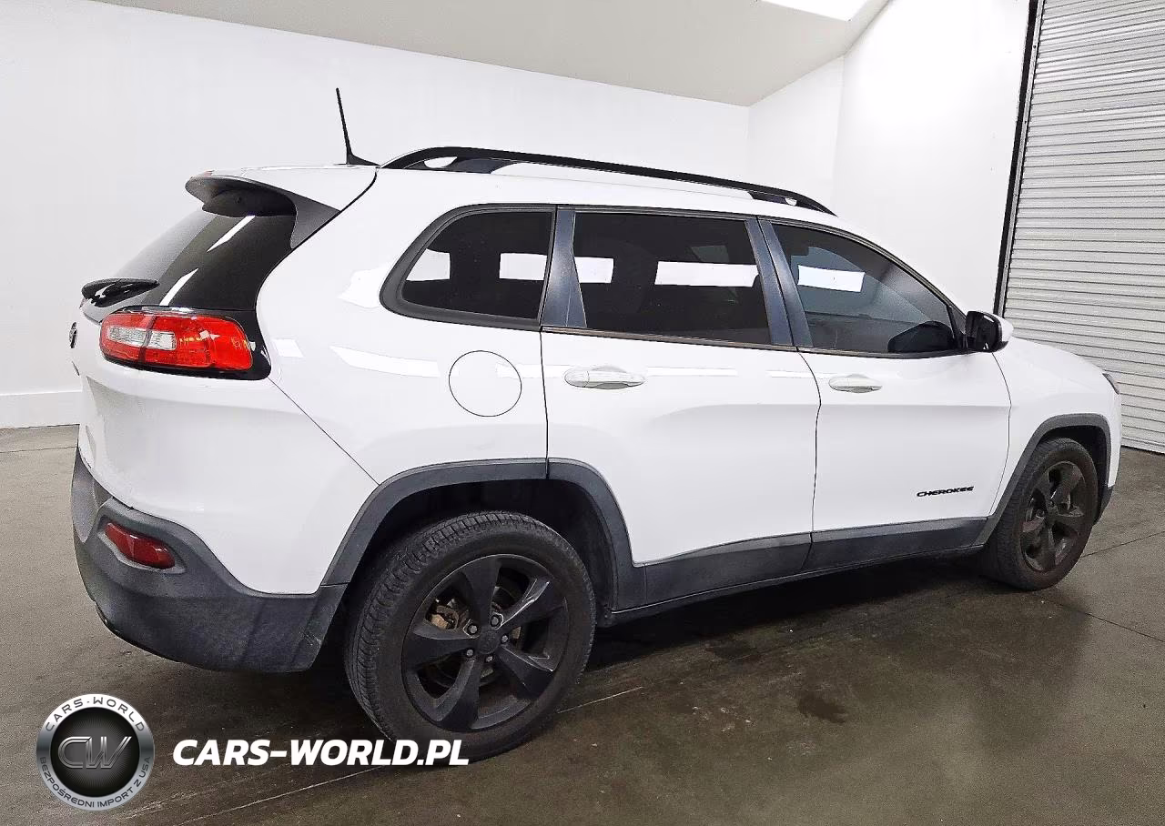 2016 Jeep Cherokee Latitude VIN:1C4PJLCB0GW171168 - 3