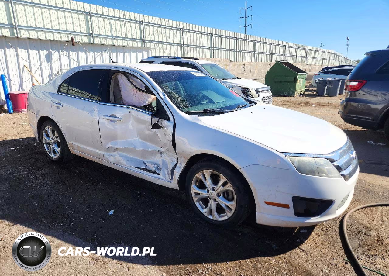 2012 Ford Fusion Se VIN:3FAHP0HG6CR444736 - 4