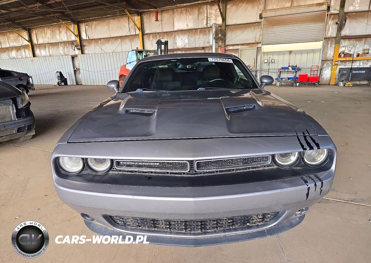 2015 Dodge Challenger Sxt VIN:2C3CDZAGXFH850888 - 5