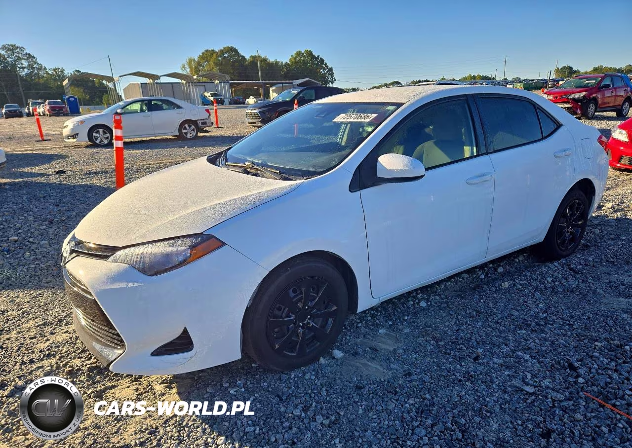 2018 Toyota Corolla Le VIN:2T1BURHEXJC022287 - 1