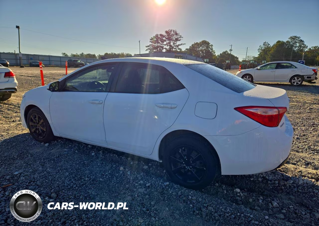 2018 Toyota Corolla Le VIN:2T1BURHEXJC022287 - 2