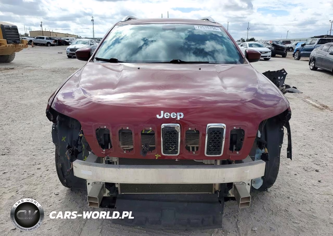 2019 Jeep Cherokee Latitude Plus VIN:1C4PJLLBXKD286767 - 5