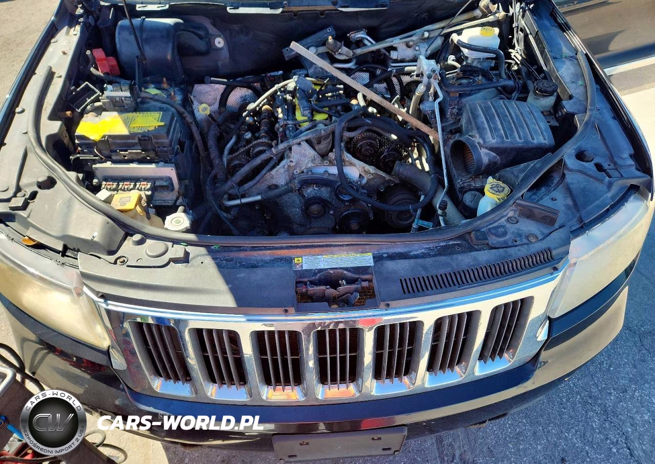 2013 Jeep Grand Cherokee Laredo VIN:1C4RJFAG8DC570982 - 11