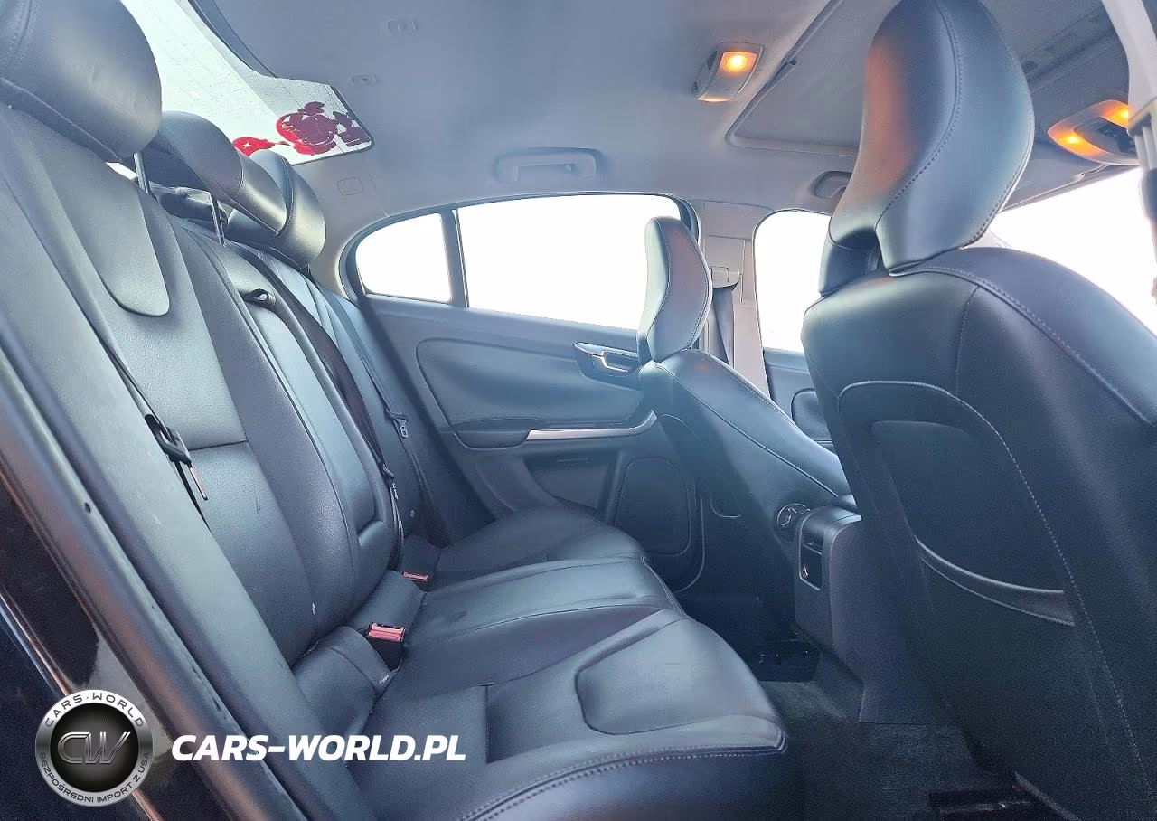 2015 Volvo S60 Premier VIN:YV140MFBXF1304130 - 10