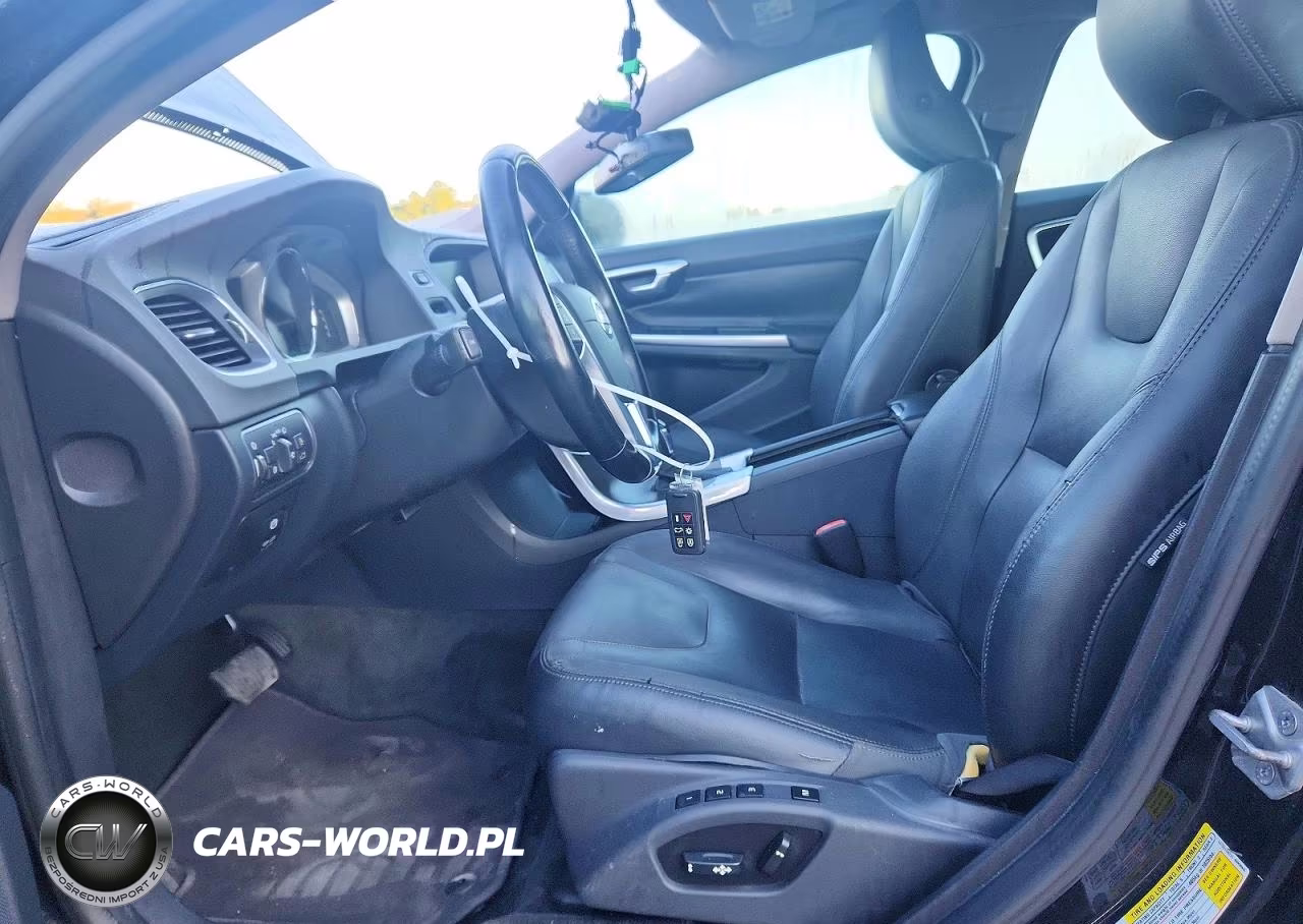 2015 Volvo S60 Premier VIN:YV140MFBXF1304130 - 7