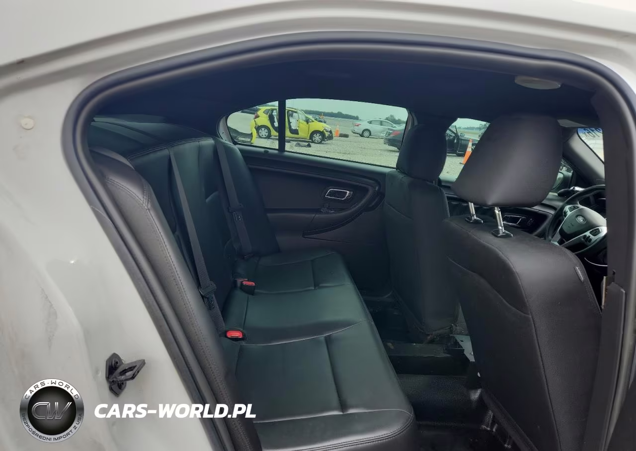 2018 Ford Taurus Police Interceptor VIN:1FAHP2L81JG141525 - 10