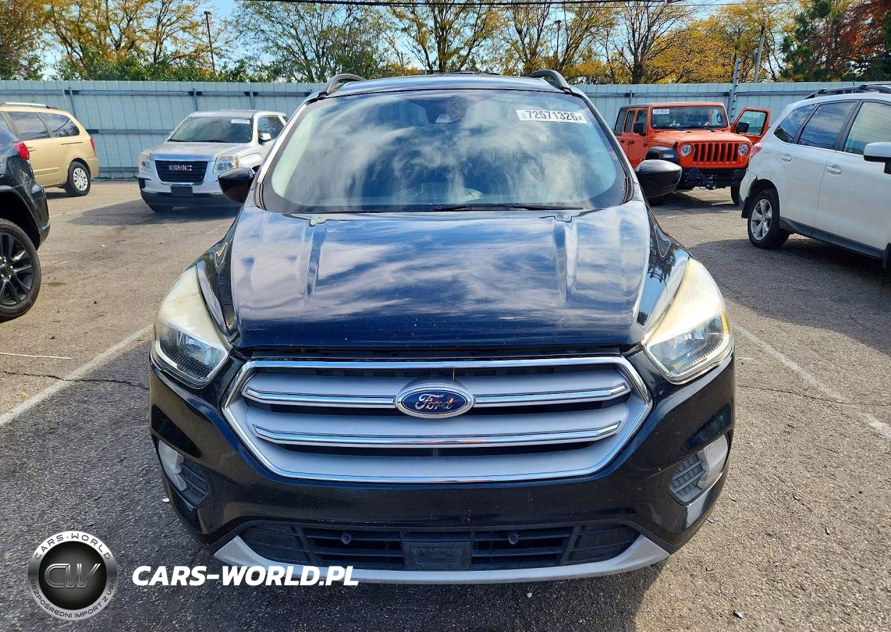 2018 Ford Escape Se VIN:1FMCU9GD1JUB29370 - 5