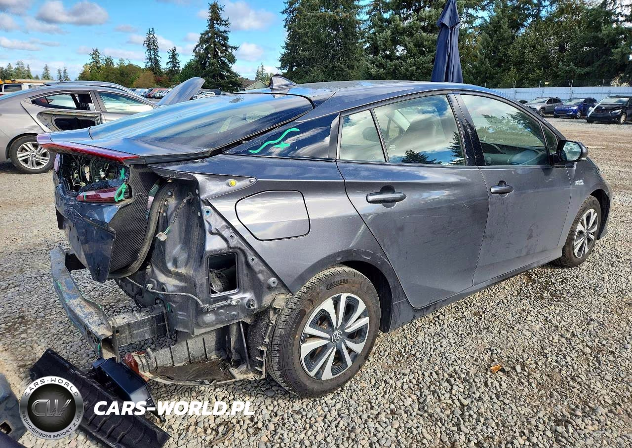 2018 Toyota Prius Prime Premium VIN:JTDKARFP4J3092938 - 3