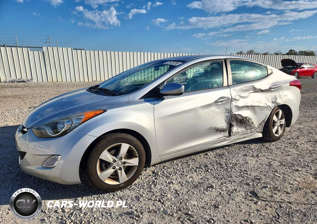 2013 Hyundai Elantra Gls VIN:5NPDH4AE2DH258427 - 1