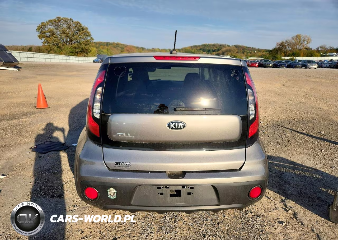2018 Kia Soul Base VIN:KNDJN2A25J7558906 - 6
