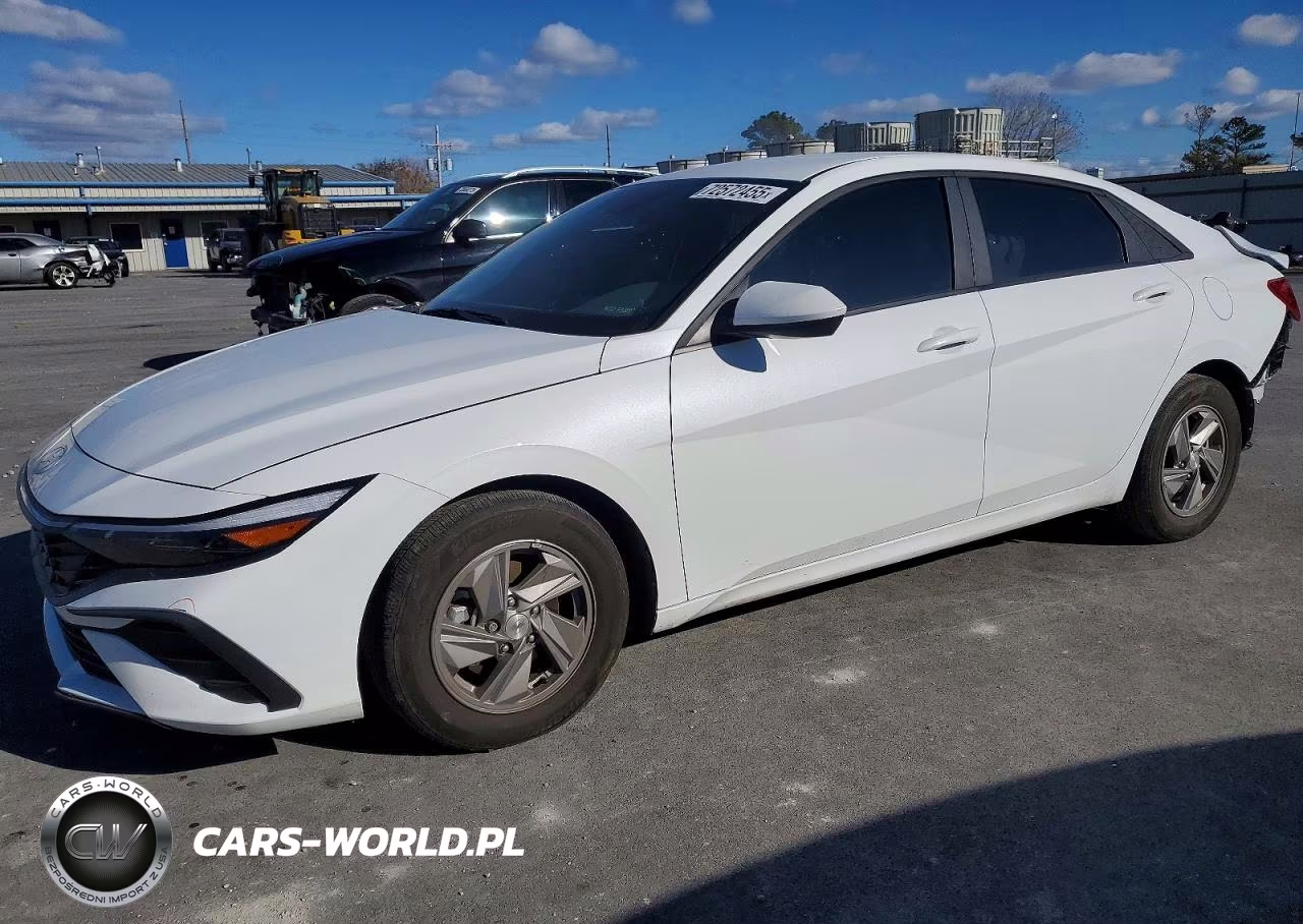 2024 Hyundai Elantra Se