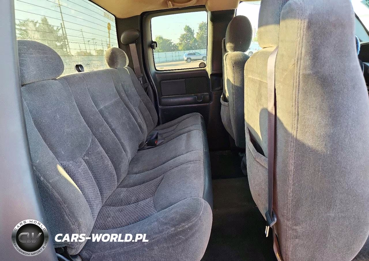 2003 Chevrolet Silverado C1500 VIN:2GCEC19T531166054 - 10