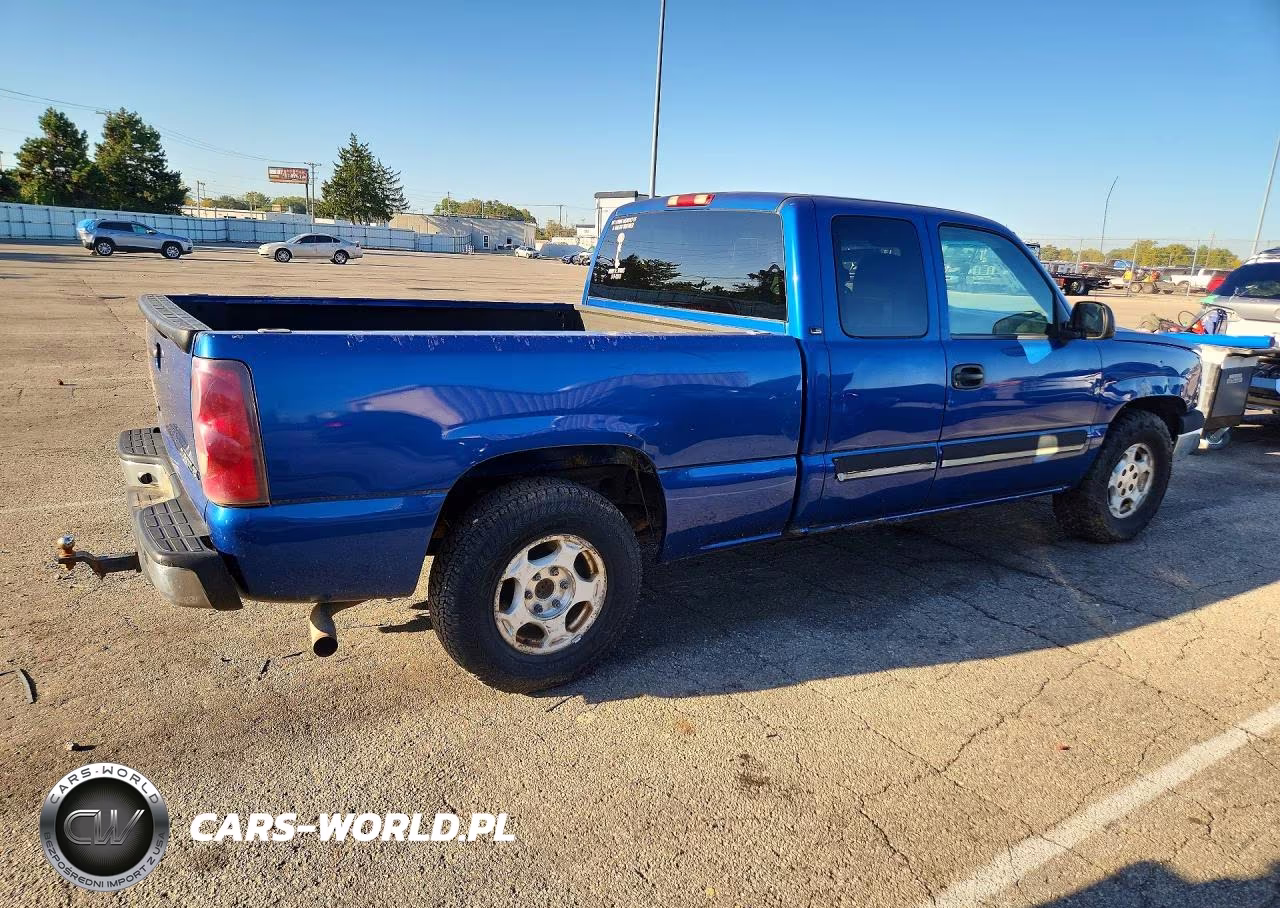 2003 Chevrolet Silverado C1500 VIN:2GCEC19T531166054 - 3
