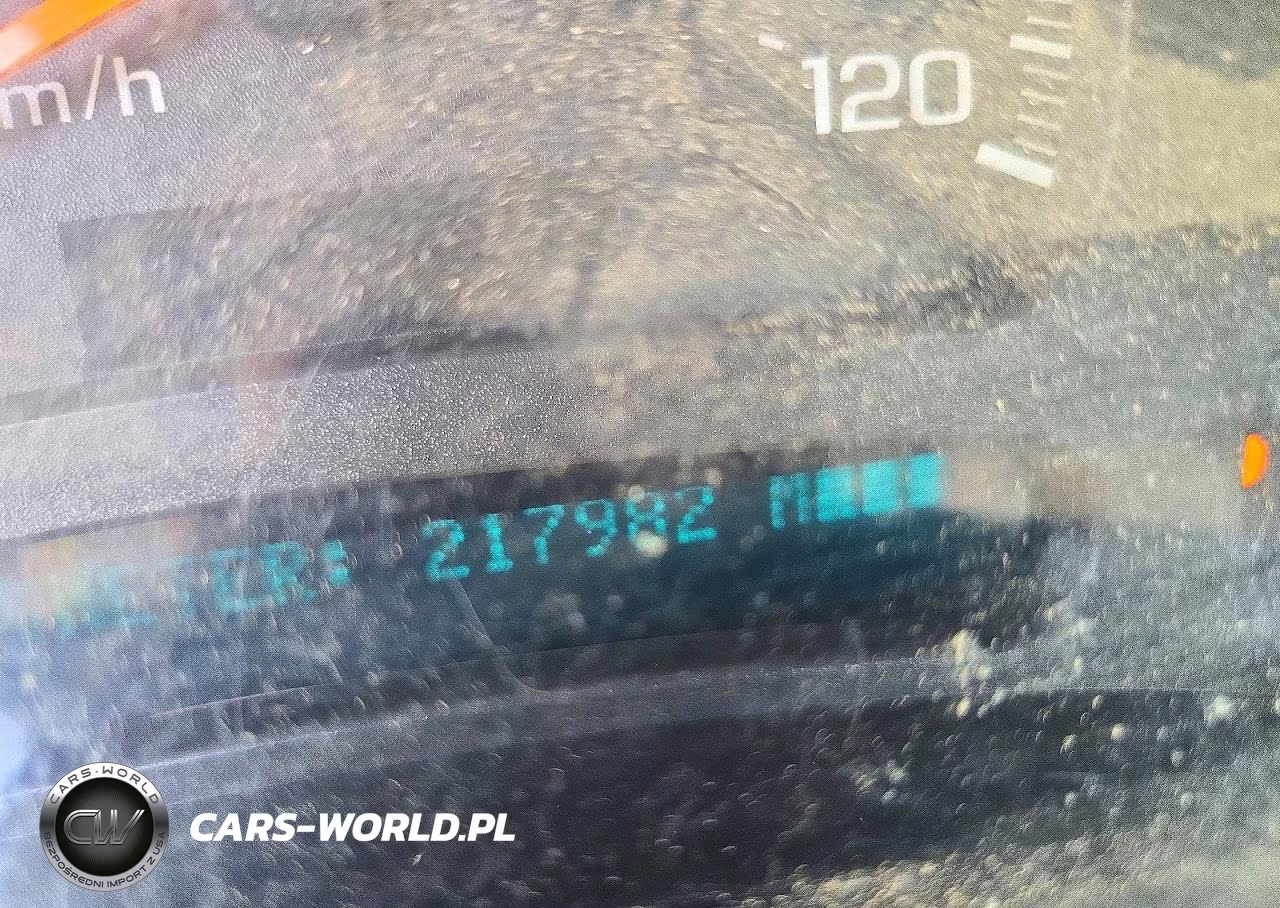 2003 Chevrolet Silverado C1500 VIN:2GCEC19T531166054 - 9