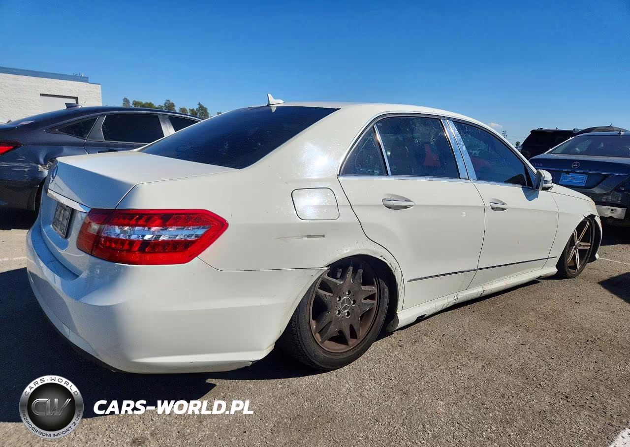 2010 Mercedes-Benz E 550 VIN:WDDHF7CB1AA120950 - 3