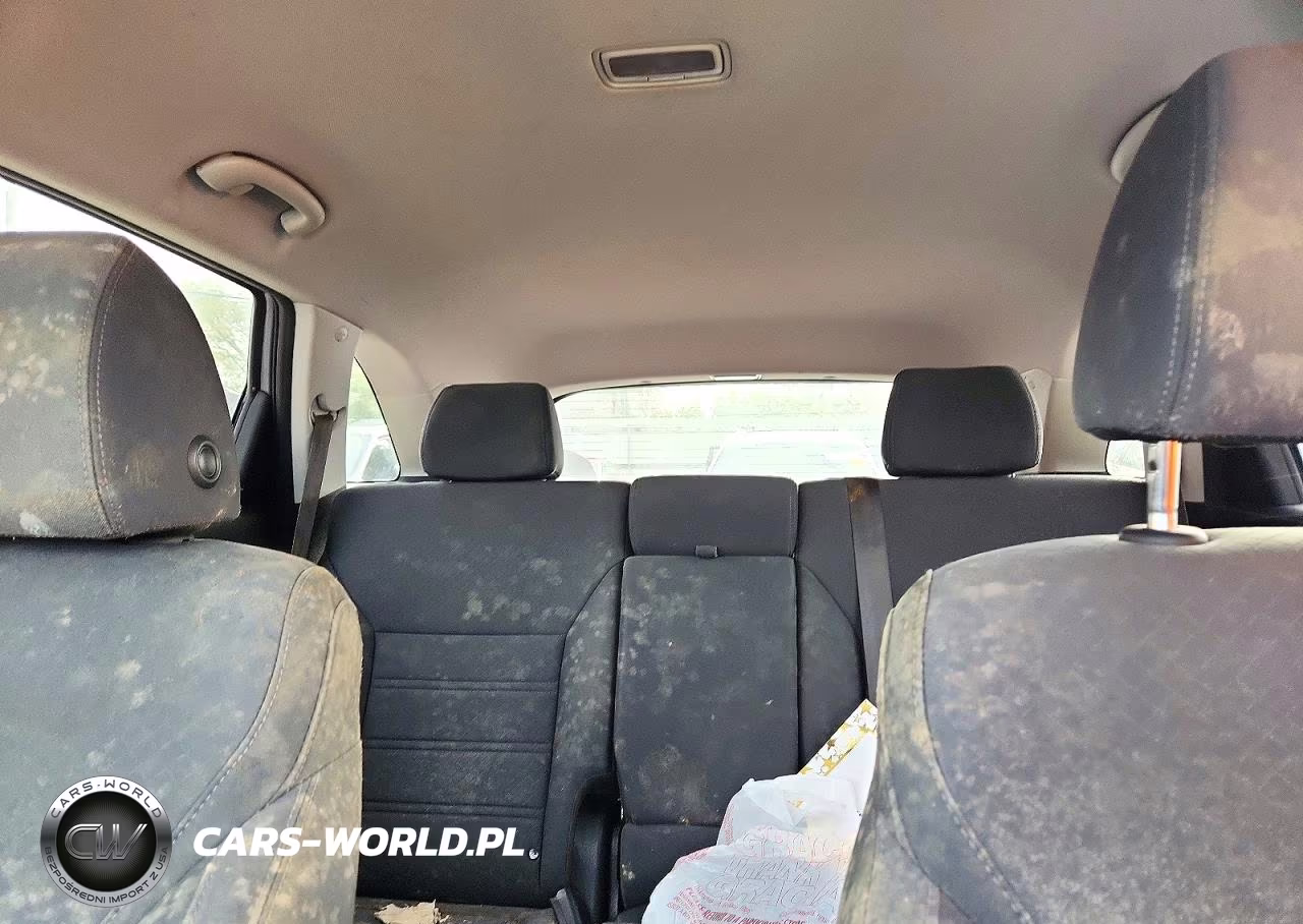 2020 Kia Sorento S VIN:5XYPG4A54LG627651 - 10
