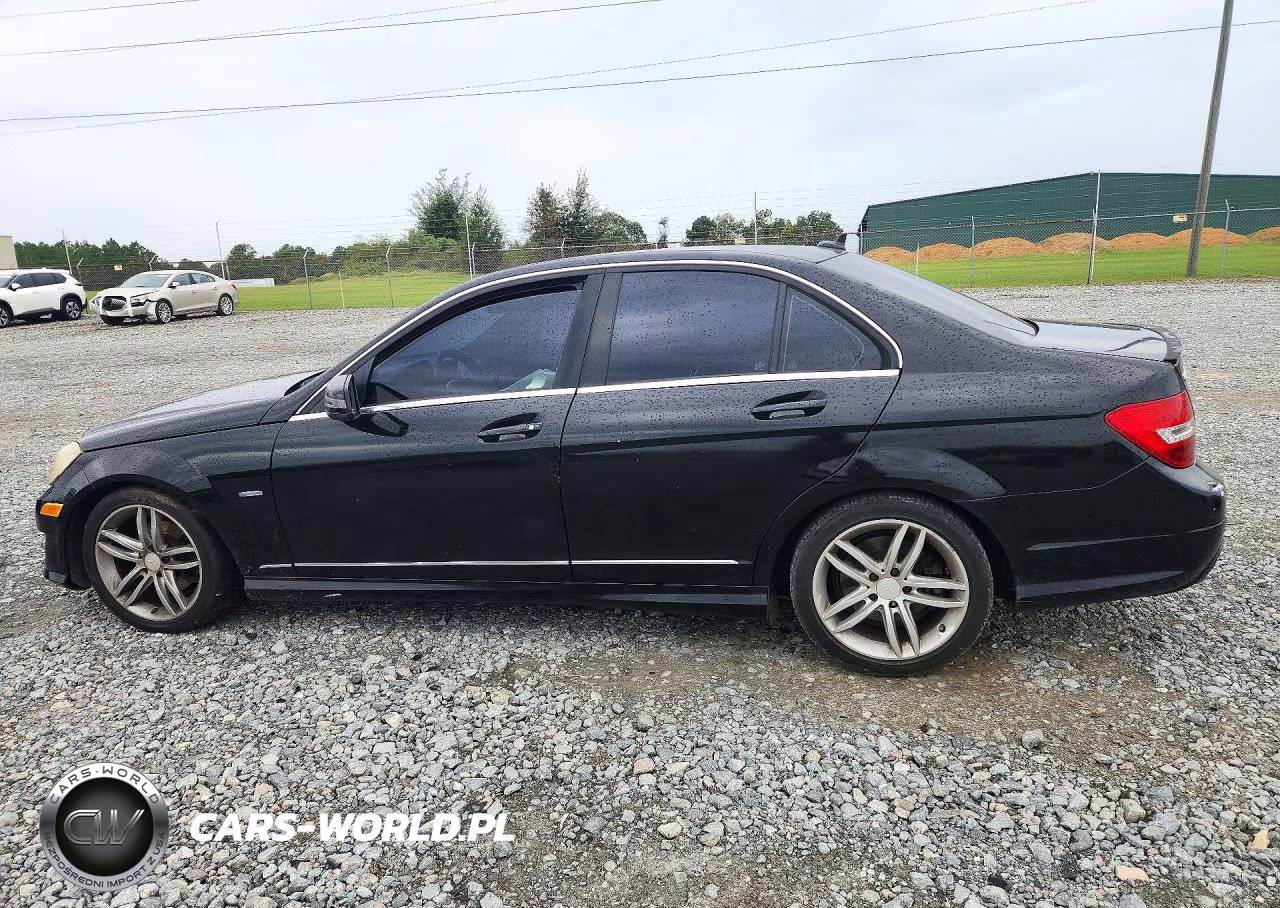 2012 Mercedes-Benz C 250 VIN:WDDGF4HB5CR215521 - 2