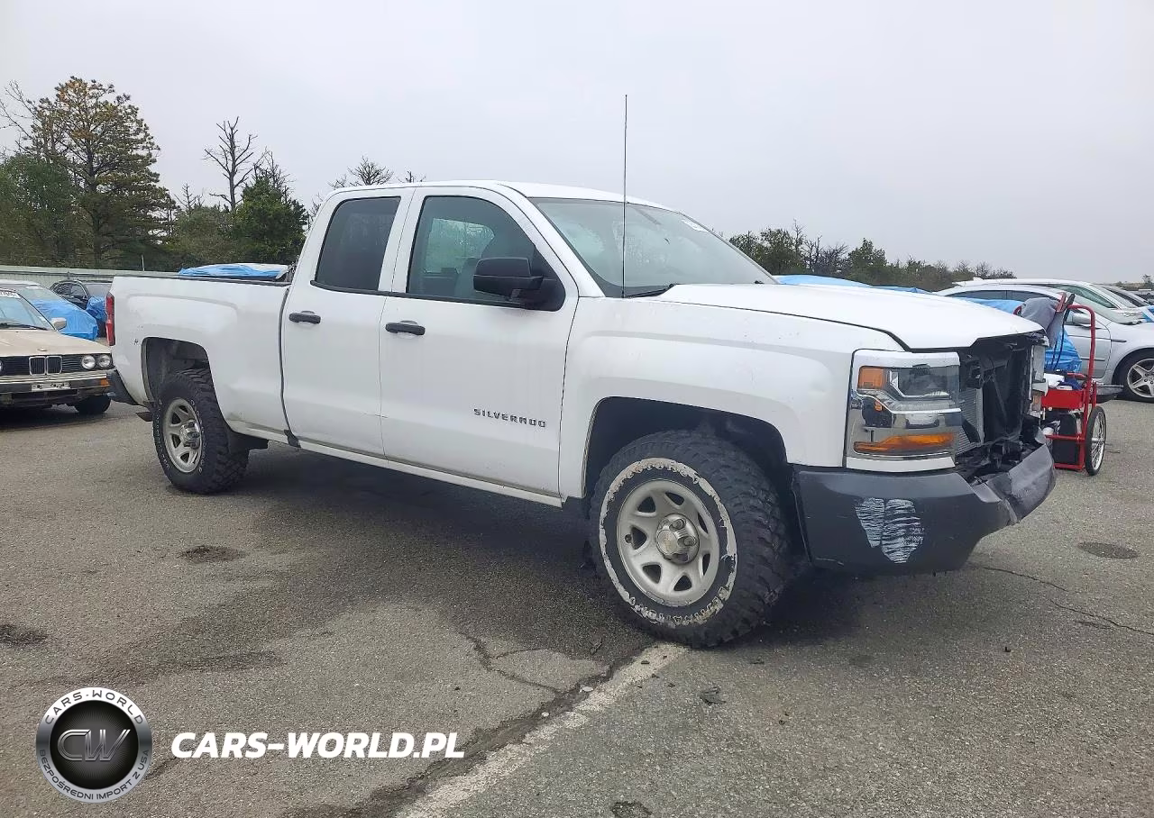 2018 Chevrolet Silverado C1500 VIN:1GCRCNEC0JZ329406 - 4