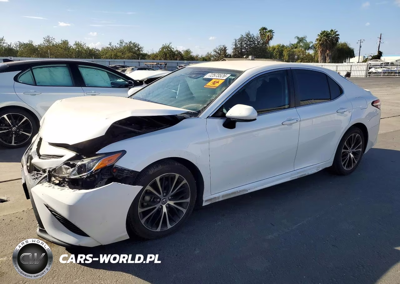 2020 Toyota Camry Se – zdjęcie 1 z 12