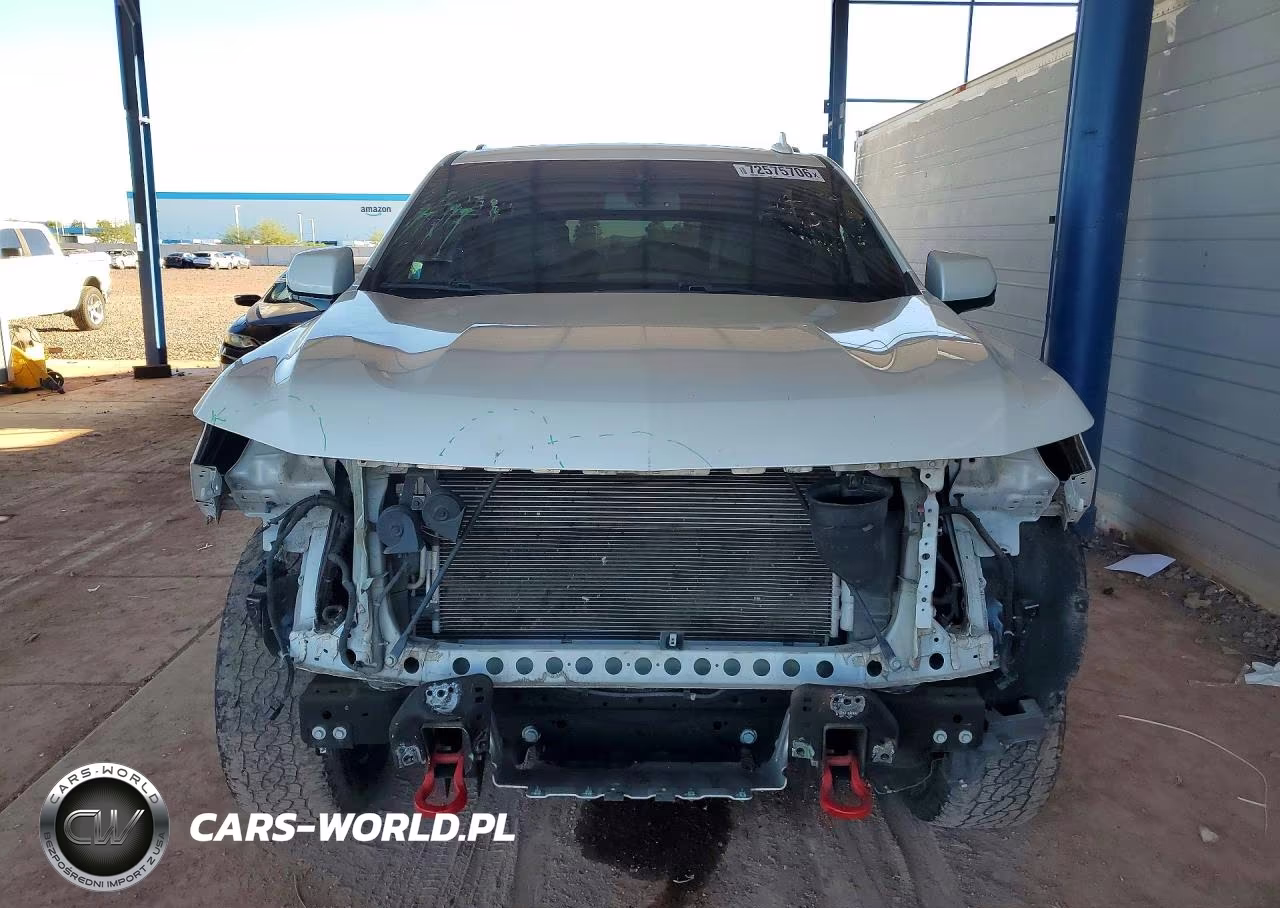 2021 Chevrolet Suburban K1500 Z71 VIN:1GNSKDKD4MR221099 - 5