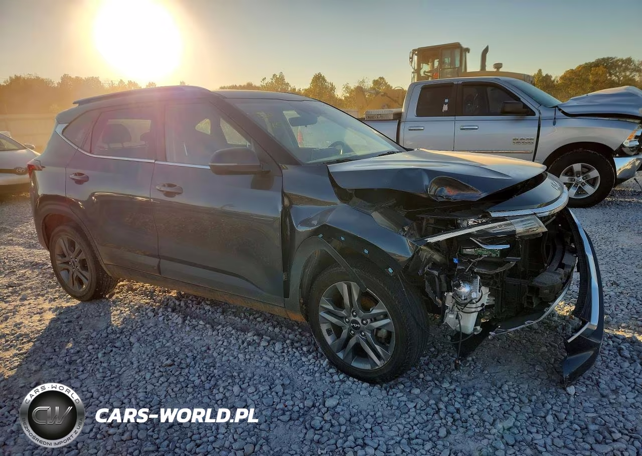 2023 Kia Seltos S VIN:KNDEU2AA8P7466872 - 4