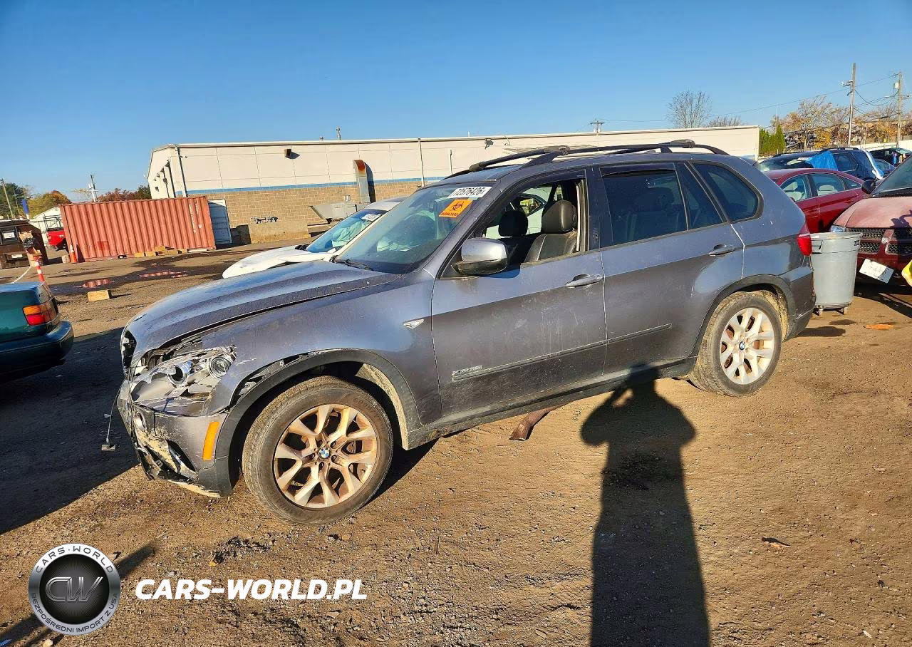 2012 BMW X5 xDrive35I VIN:5UXZV4C58CL757074 - 1