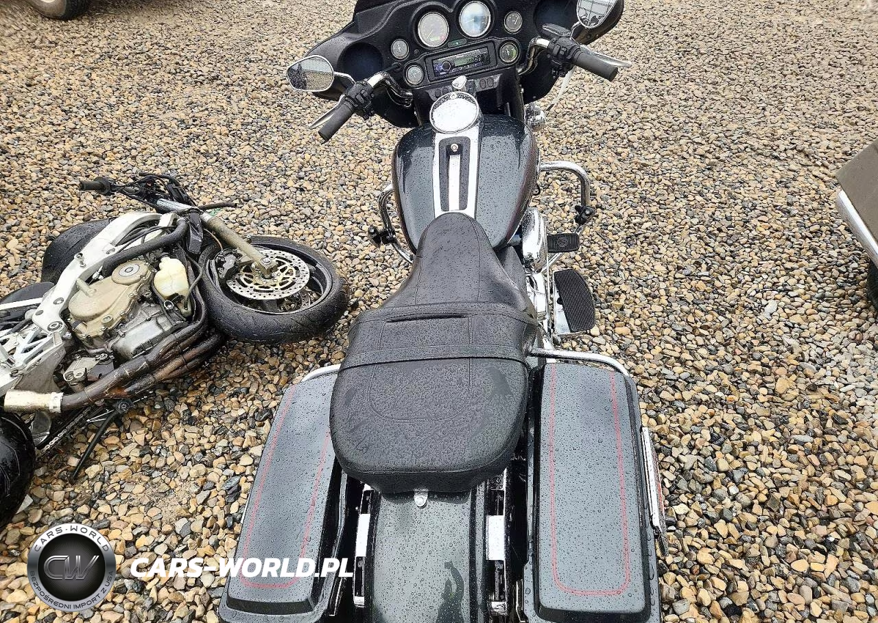 2009 Harley-Davidson Flhtcu VIN:1HD1FC4179Y675459 - 6