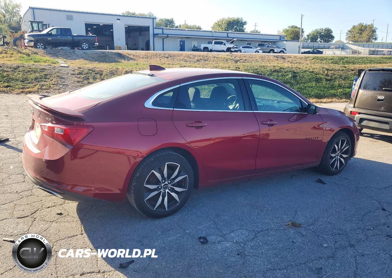 2020 Chevrolet Malibu Rs VIN:1G1ZG5ST0LF026177 - 3