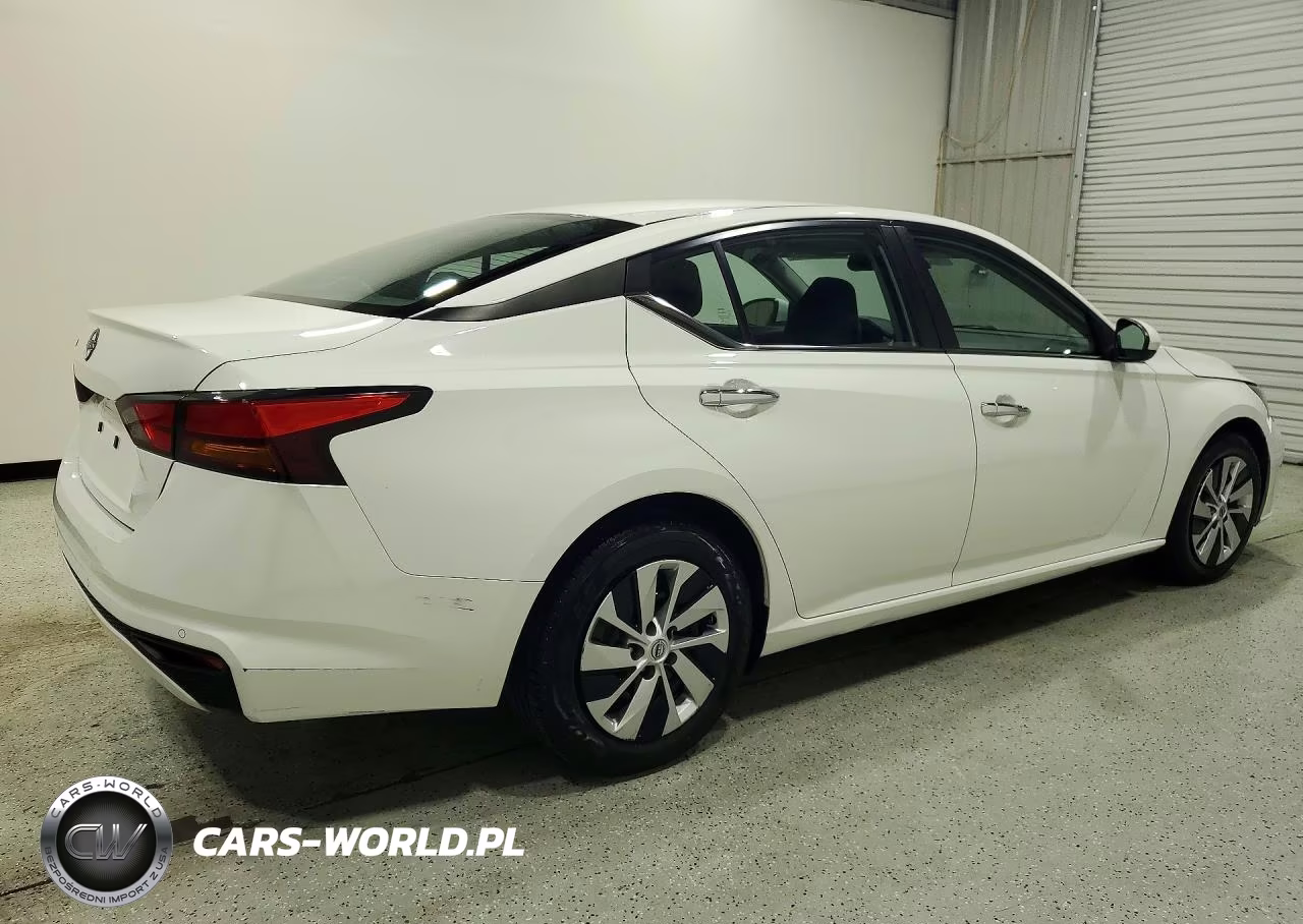 2023 Nissan Altima S VIN:1N4BL4BV8PN335185 - 3
