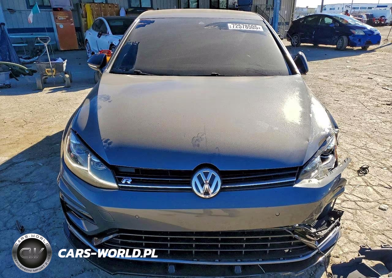 2018 Volkswagen Golf R VIN:WVWVF7AU4JW183769 - 5