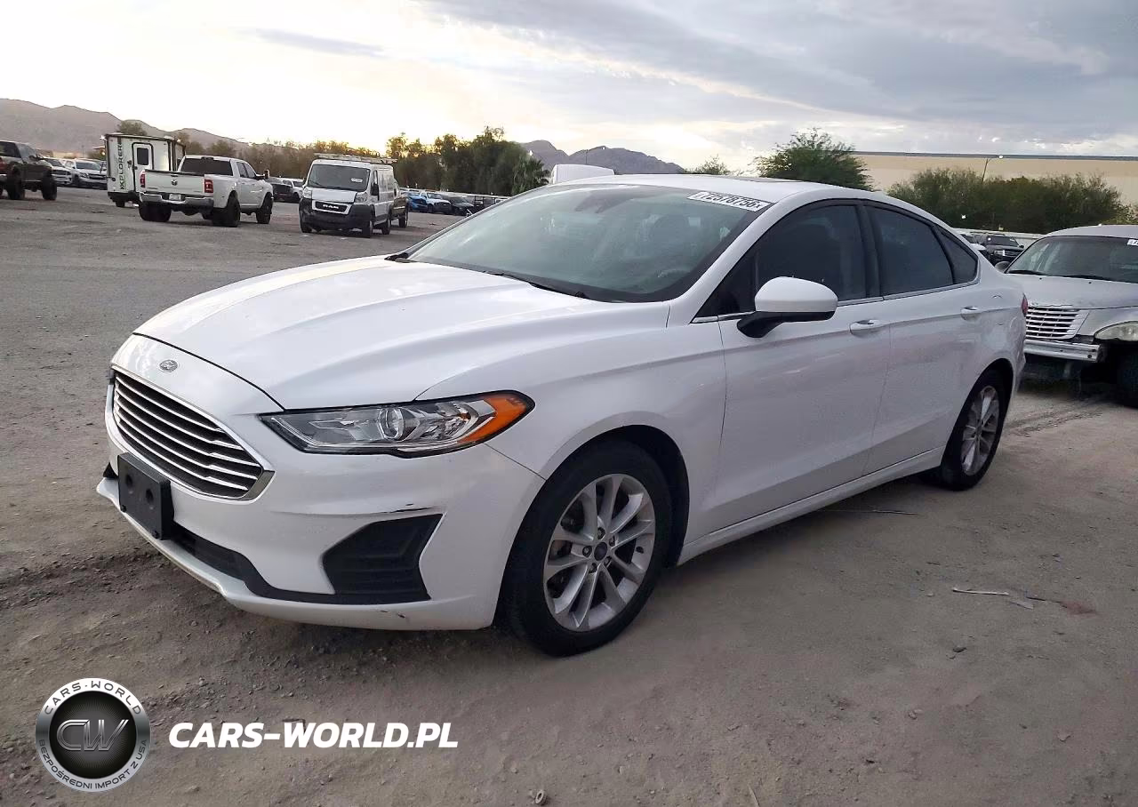 2019 Ford Fusion Se – zdjęcie 1 z 12