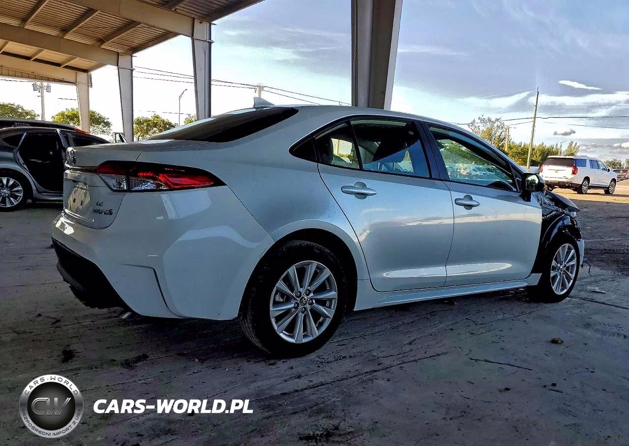 2024 Toyota Corolla Hybrid Le VIN:JTDBCMFE0R3052279 - 3