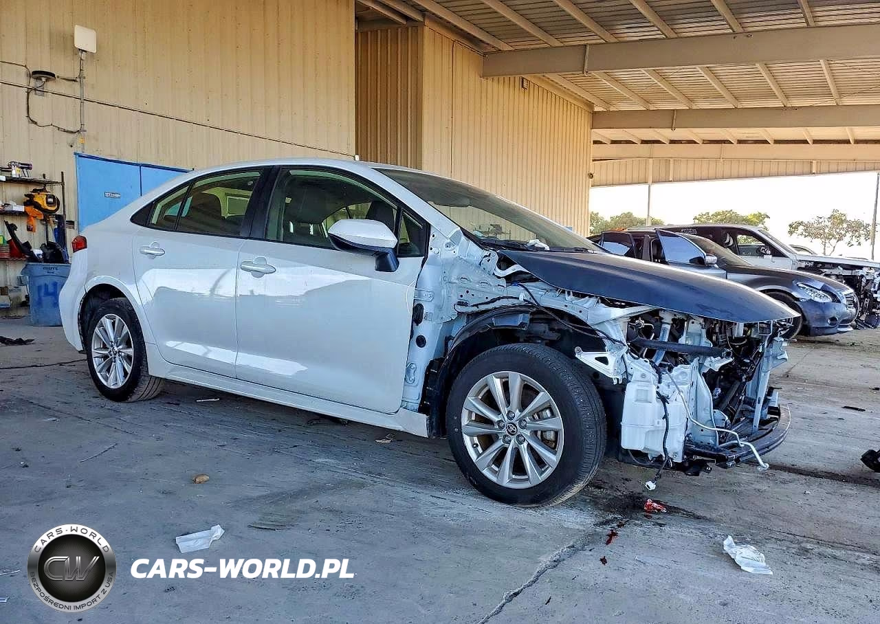2024 Toyota Corolla Hybrid Le VIN:JTDBCMFE0R3052279 - 4