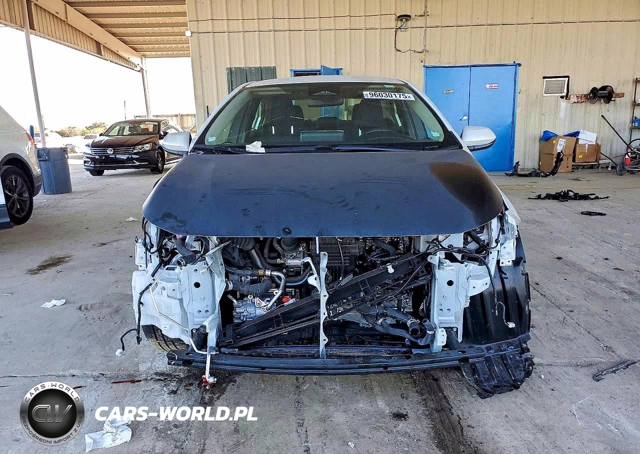 2024 Toyota Corolla Hybrid Le VIN:JTDBCMFE0R3052279 - 5